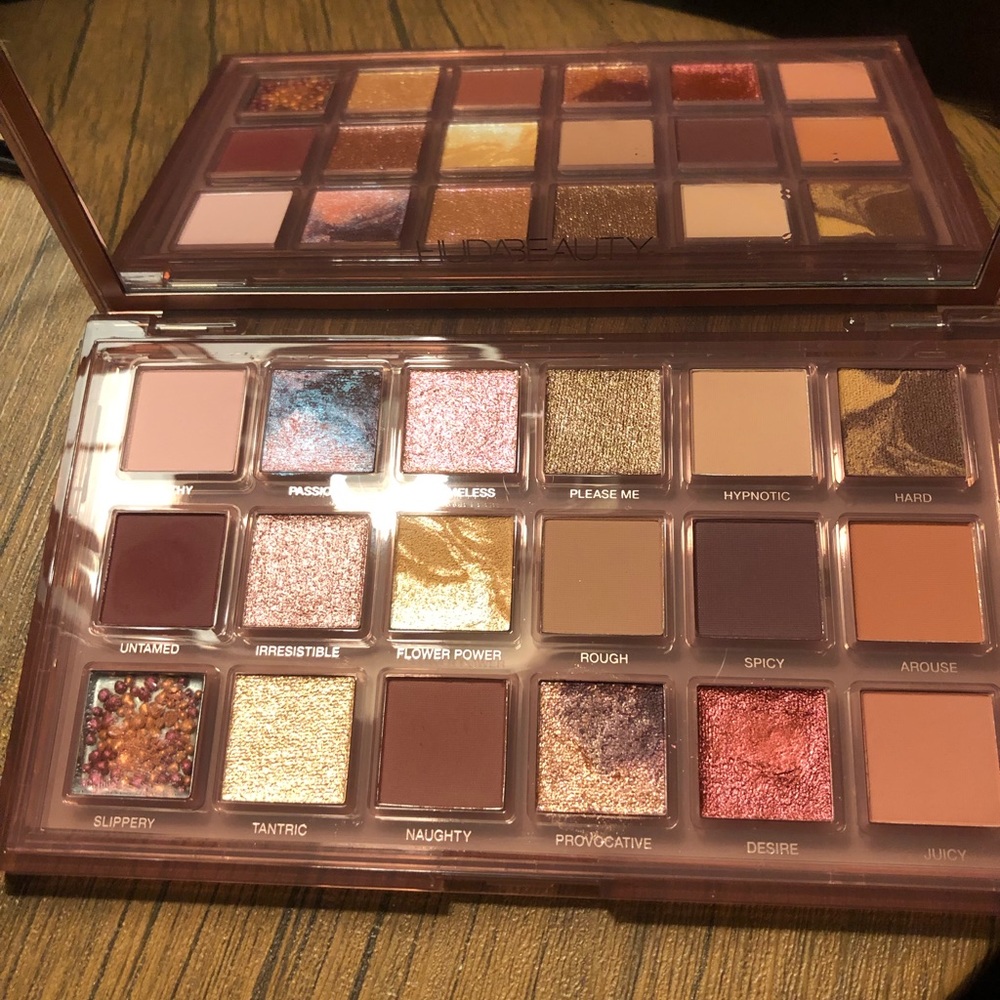 HudaBeauty NAUGHTY